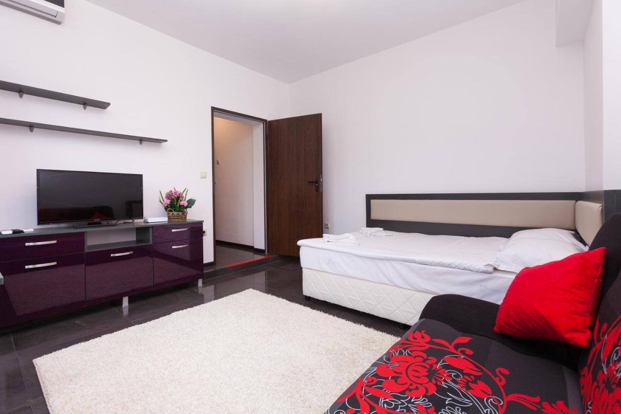 Central Beach Guest Rooms Burgas Zewnętrze zdjęcie