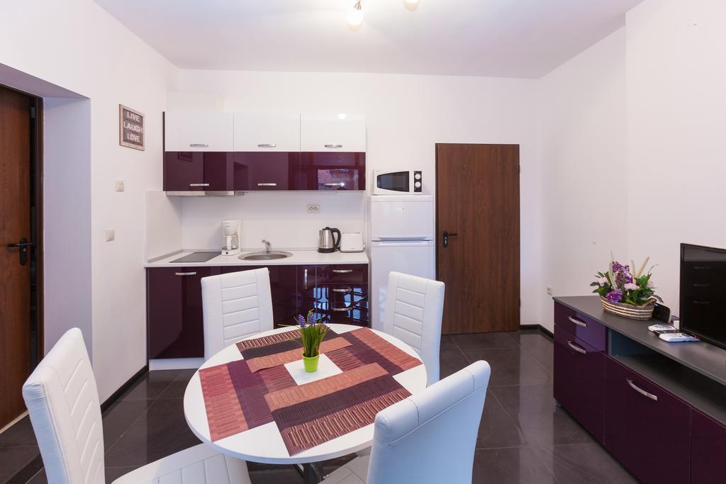 Central Beach Guest Rooms Burgas Zewnętrze zdjęcie